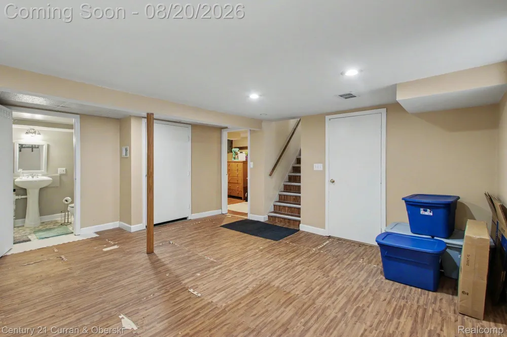 1118 Oxford Road Berkley City, MI 48072