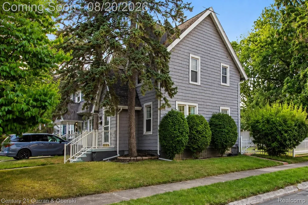 1118 Oxford Road Berkley City, MI 48072