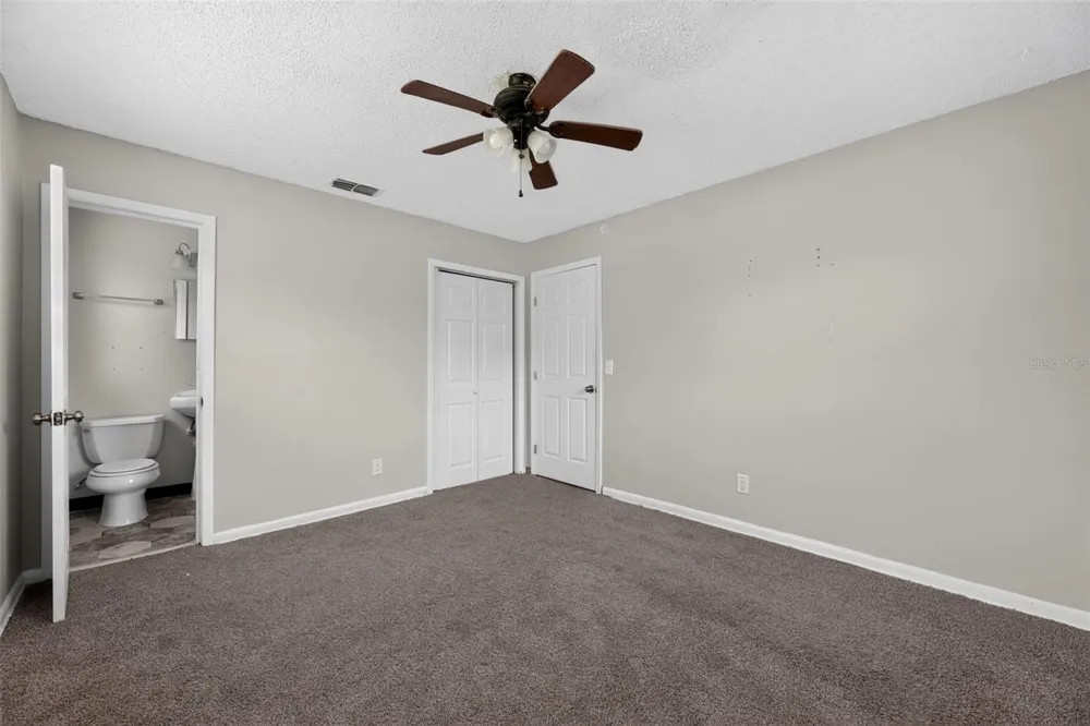 6728 PETER RABBIT DRIVE Jacksonville, FL 32210