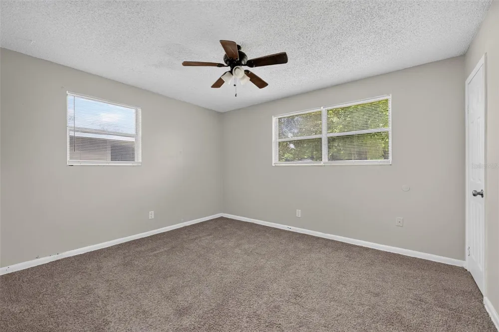 6728 PETER RABBIT DRIVE Jacksonville, FL 32210