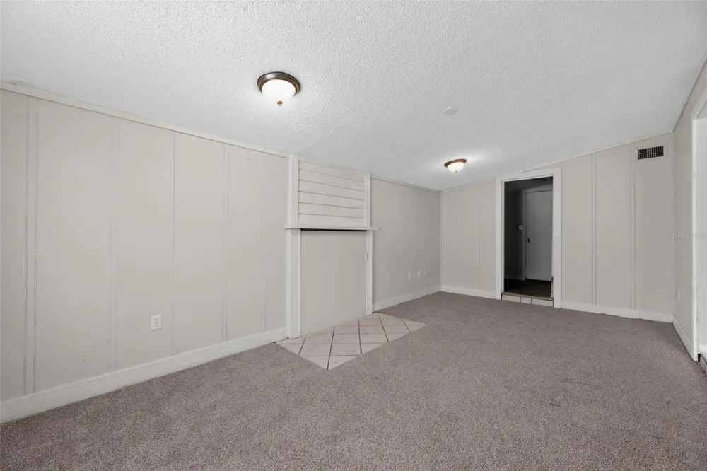 6728 PETER RABBIT DRIVE Jacksonville, FL 32210