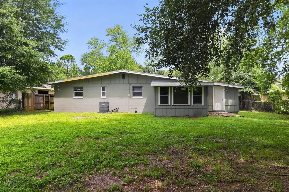 6728 PETER RABBIT DRIVE Jacksonville, FL 32210