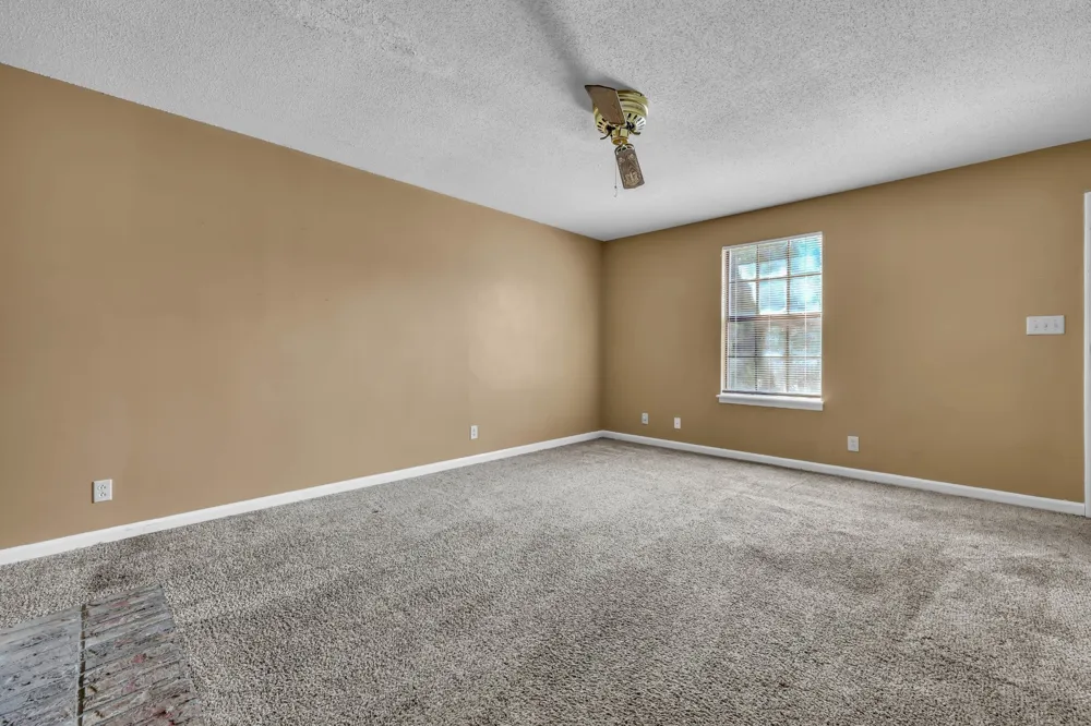 1661 Baltimore Dr #D Clarksville, TN 37043