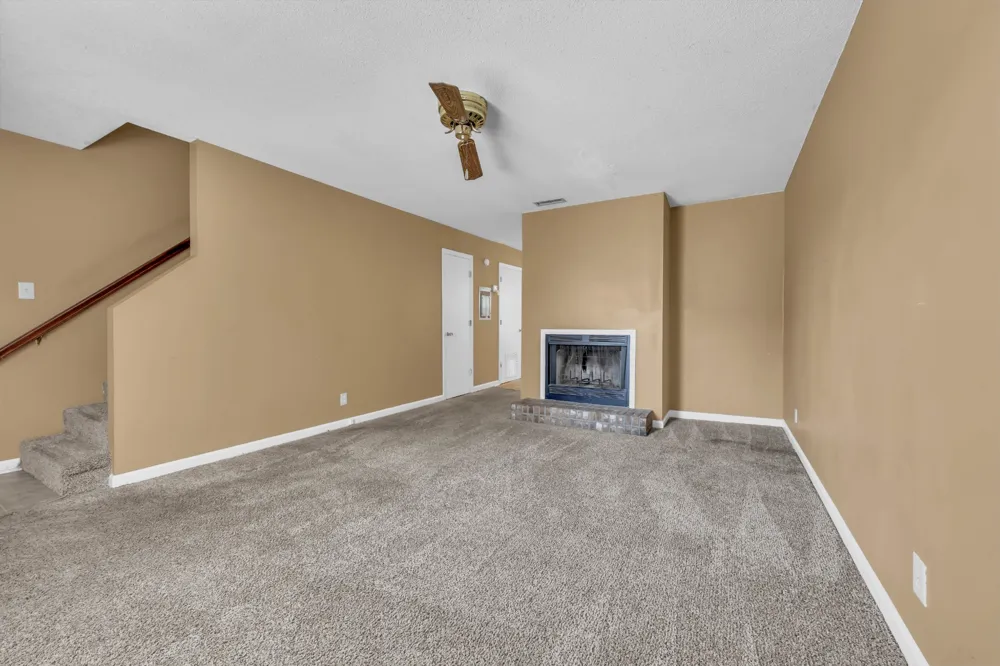 1661 Baltimore Dr #D Clarksville, TN 37043