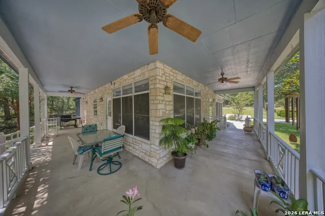 107 STAGELINE DR Kyle, TX 78640