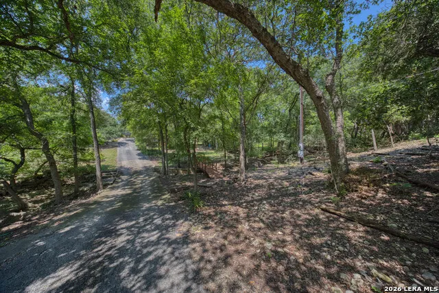 107 STAGELINE DR Kyle, TX 78640