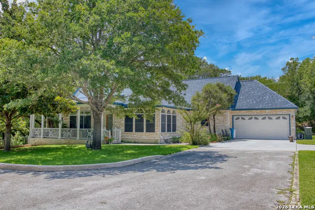 107 STAGELINE DR Kyle, TX 78640