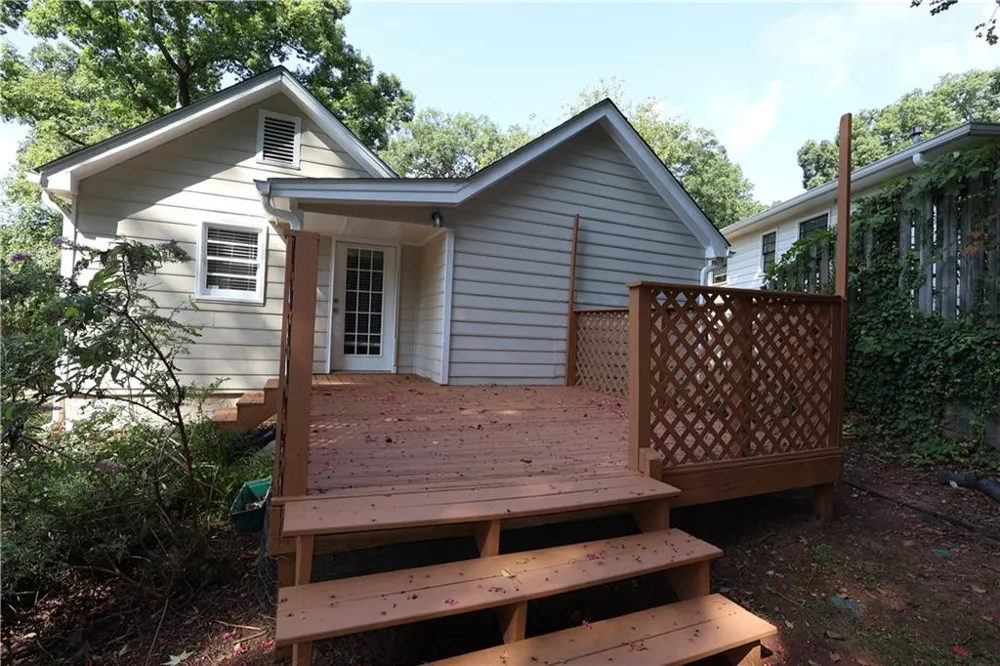771 McLendon Drive Scottdale, GA 30079
