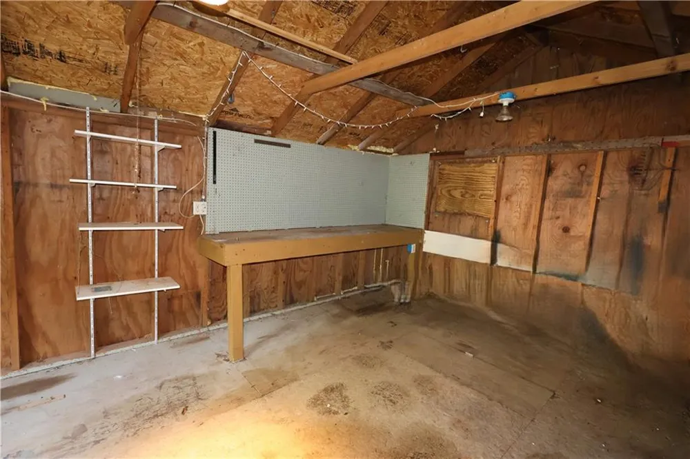 771 McLendon Drive Scottdale, GA 30079