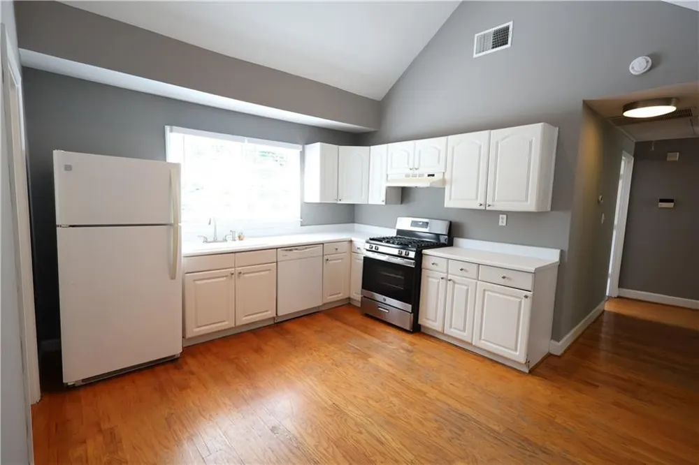 771 McLendon Drive Scottdale, GA 30079