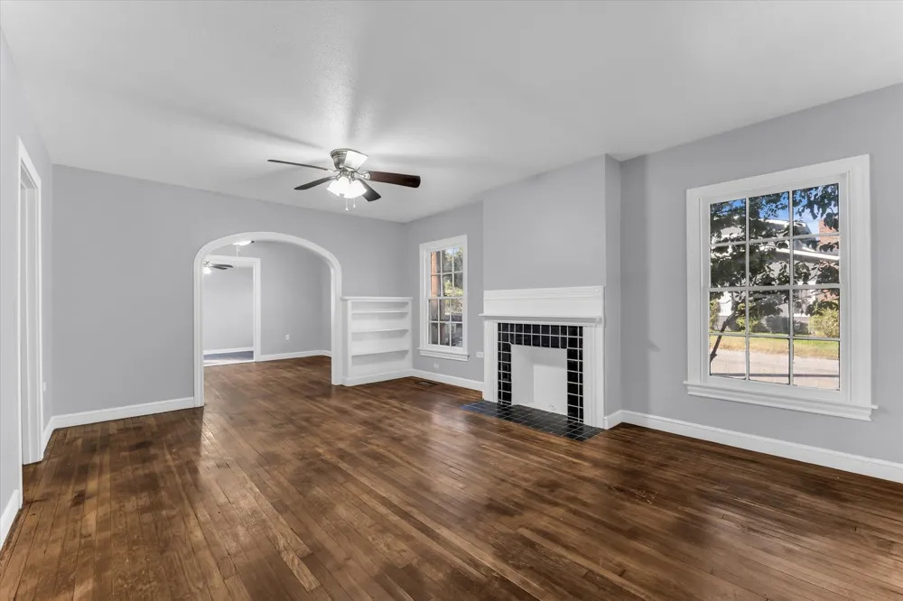 2701 Fort Avenue Waco, TX 76707