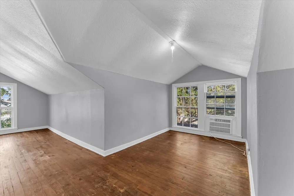 2701 Fort Avenue Waco, TX 76707