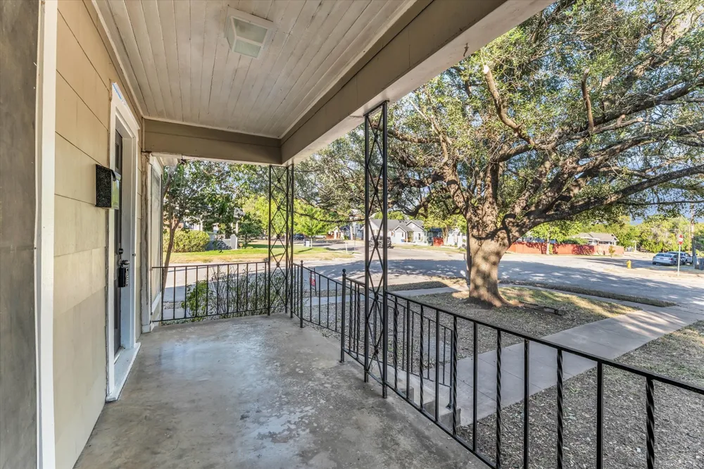 2701 Fort Avenue Waco, TX 76707