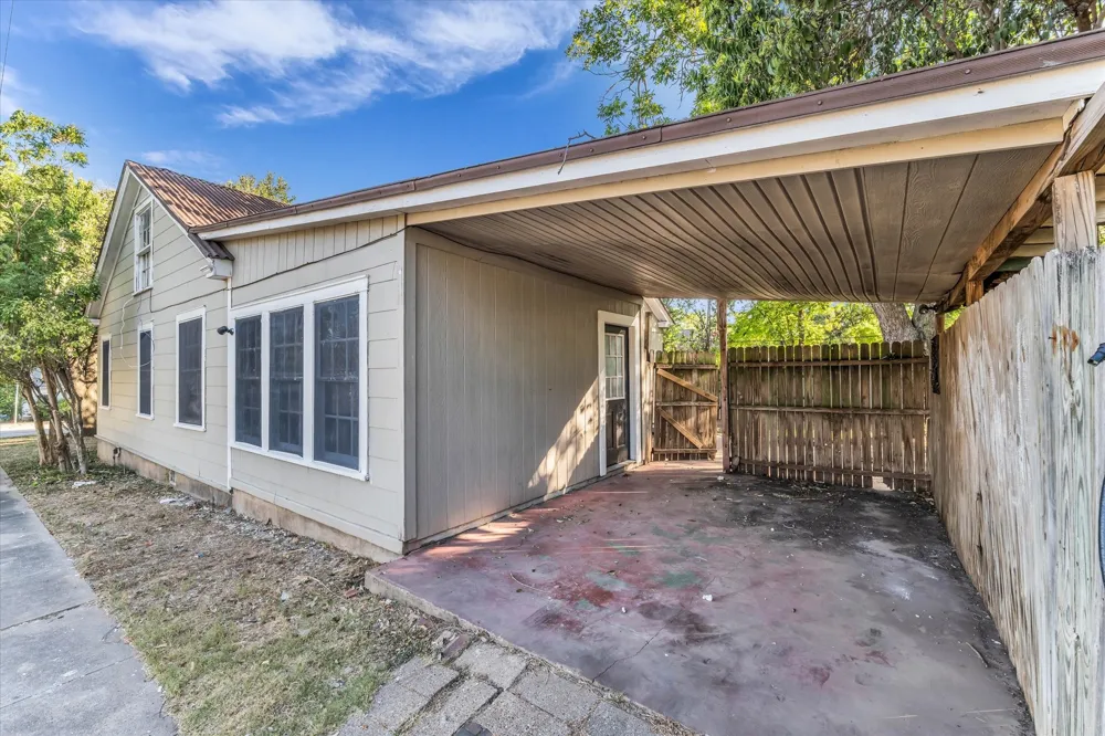 2701 Fort Avenue Waco, TX 76707