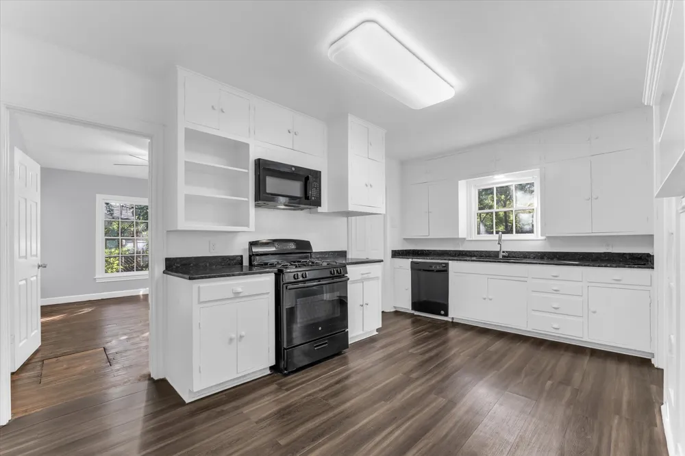 2701 Fort Avenue Waco, TX 76707