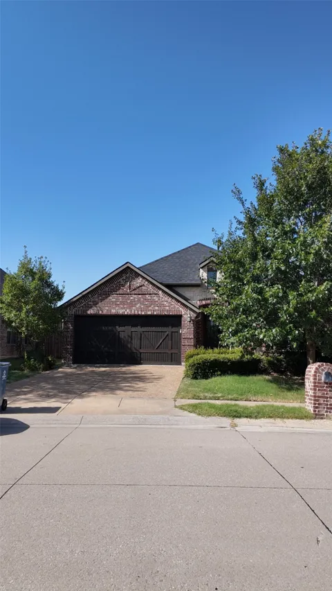 607 Deverson Drive