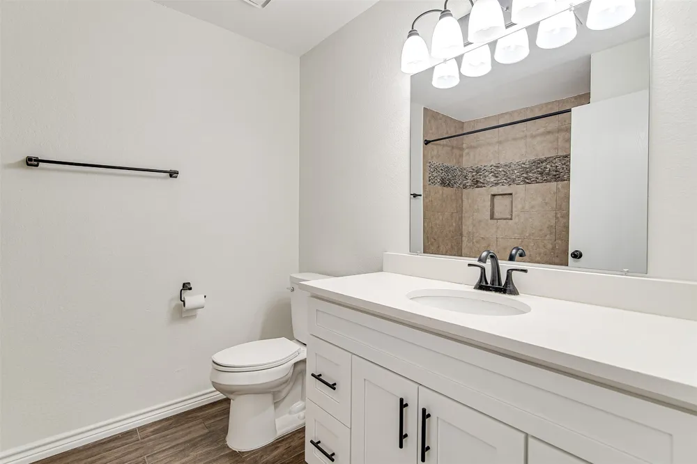 6713 Inwood Drive North Richland Hills, TX 76182