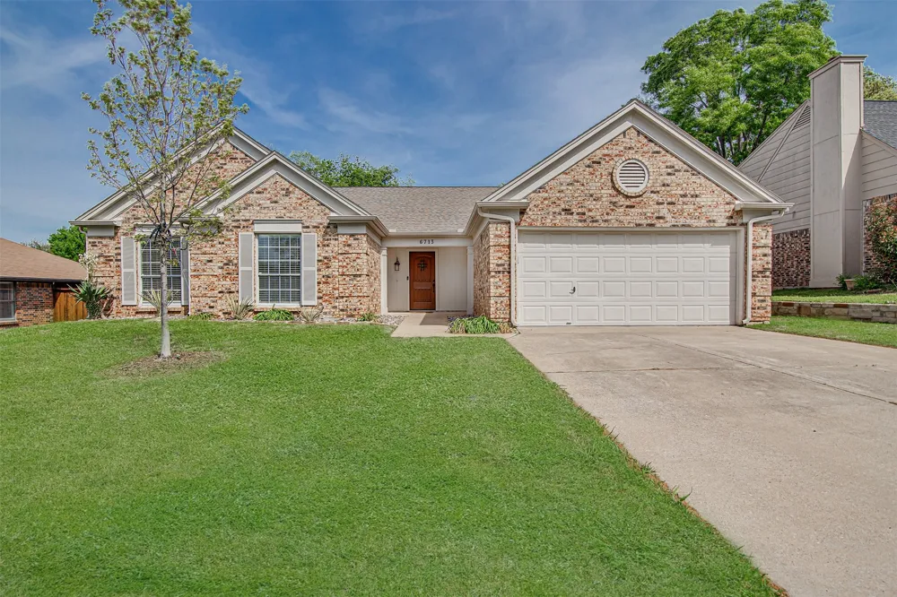 6713 Inwood Drive North Richland Hills, TX 76182