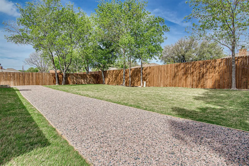 6713 Inwood Drive North Richland Hills, TX 76182