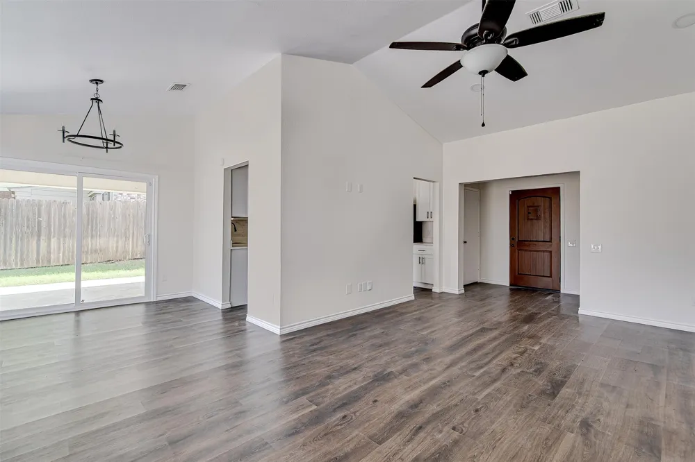 6713 Inwood Drive North Richland Hills, TX 76182