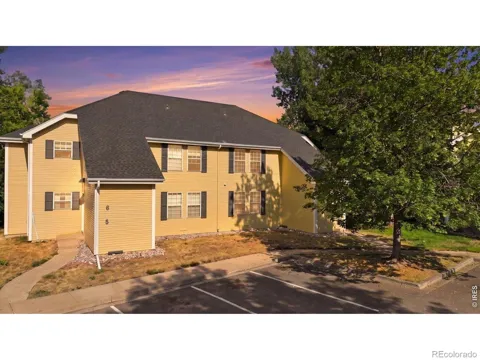 1300 W Stuart Street #8