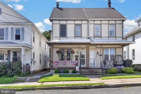 204 7TH STREET
