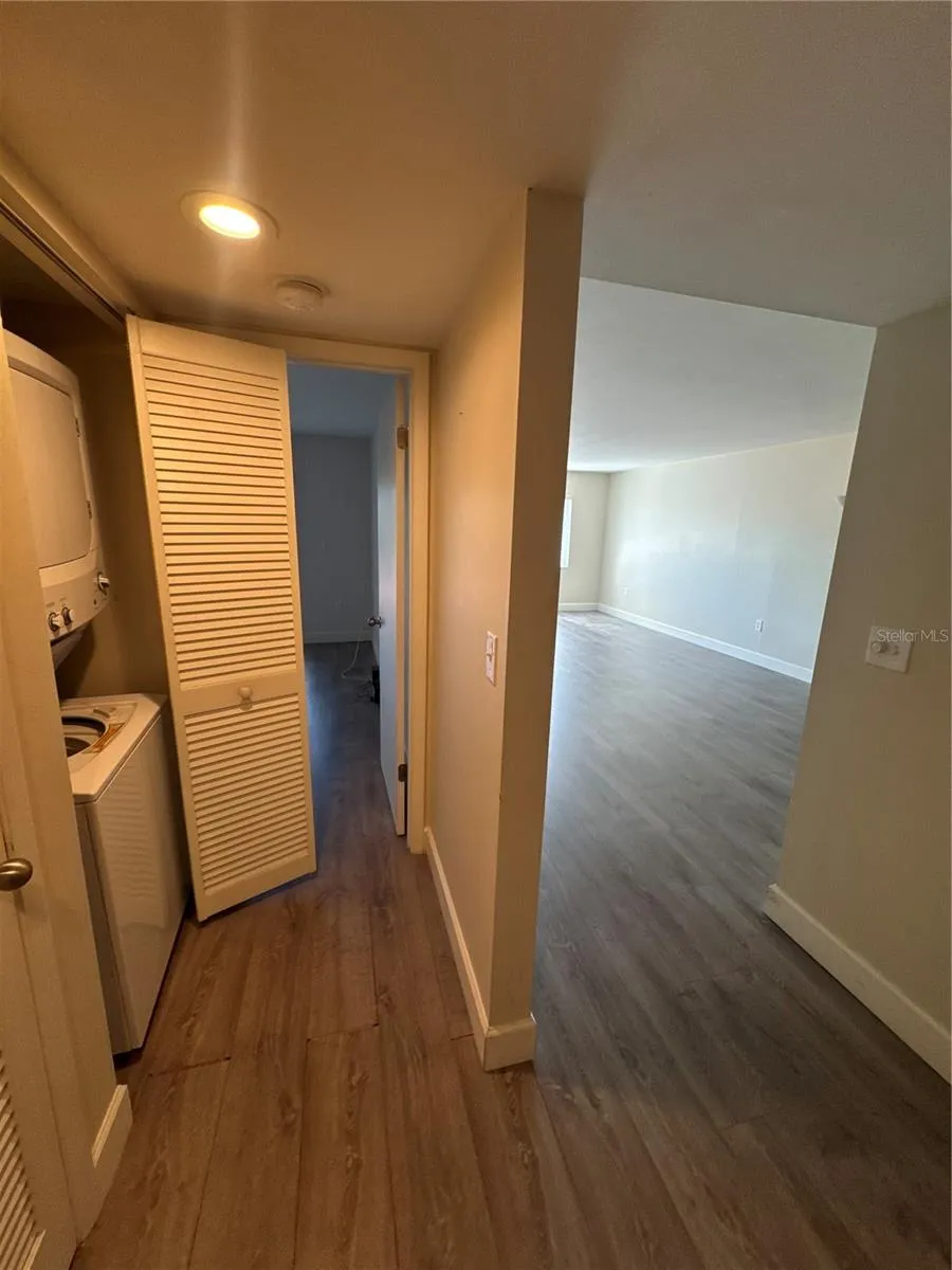 2593 COUNTRYSIDE BOULEVARD #7211 Clearwater, FL 33761