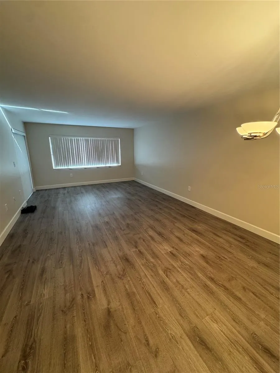 2593 COUNTRYSIDE BOULEVARD #7211 Clearwater, FL 33761