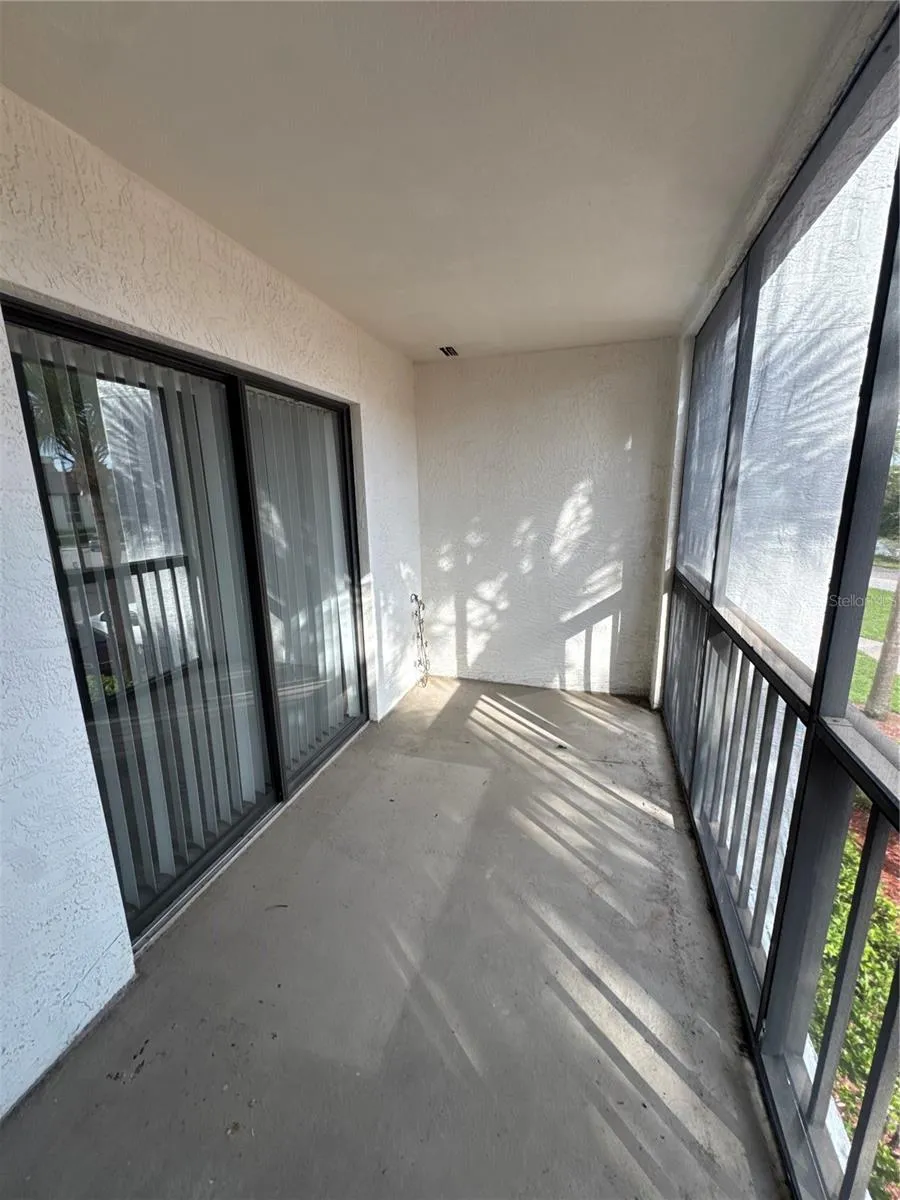 2593 COUNTRYSIDE BOULEVARD #7211 Clearwater, FL 33761