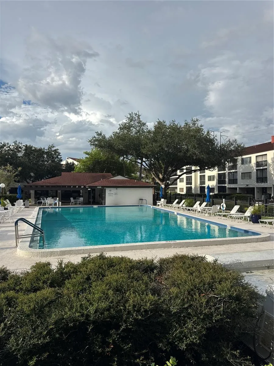 2593 COUNTRYSIDE BOULEVARD #7211 Clearwater, FL 33761