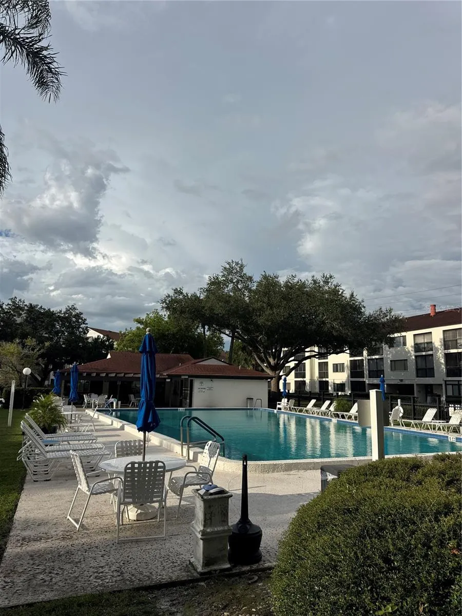 2593 COUNTRYSIDE BOULEVARD #7211 Clearwater, FL 33761