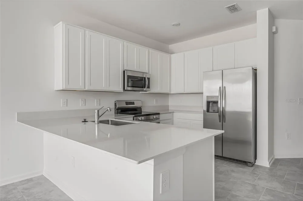 3286 LAURENT LOOP Davenport, FL 33837