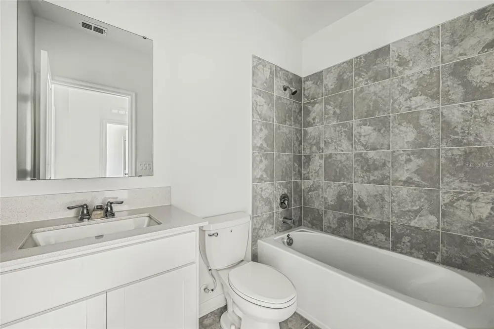 3286 LAURENT LOOP Davenport, FL 33837