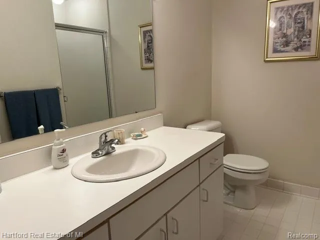 2176 Maplehurst Drive Commerce Charter Township, MI 48390