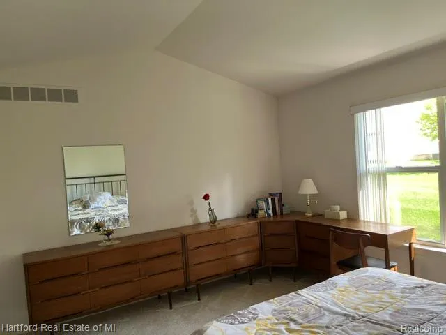 2176 Maplehurst Drive Commerce Charter Township, MI 48390
