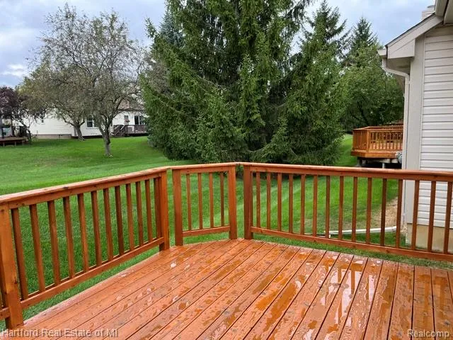 2176 Maplehurst Drive Commerce Charter Township, MI 48390