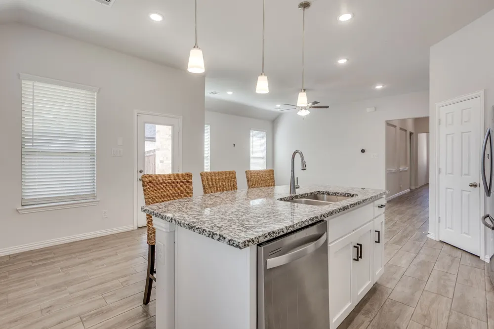 112 Everest Court Burleson, TX 76028