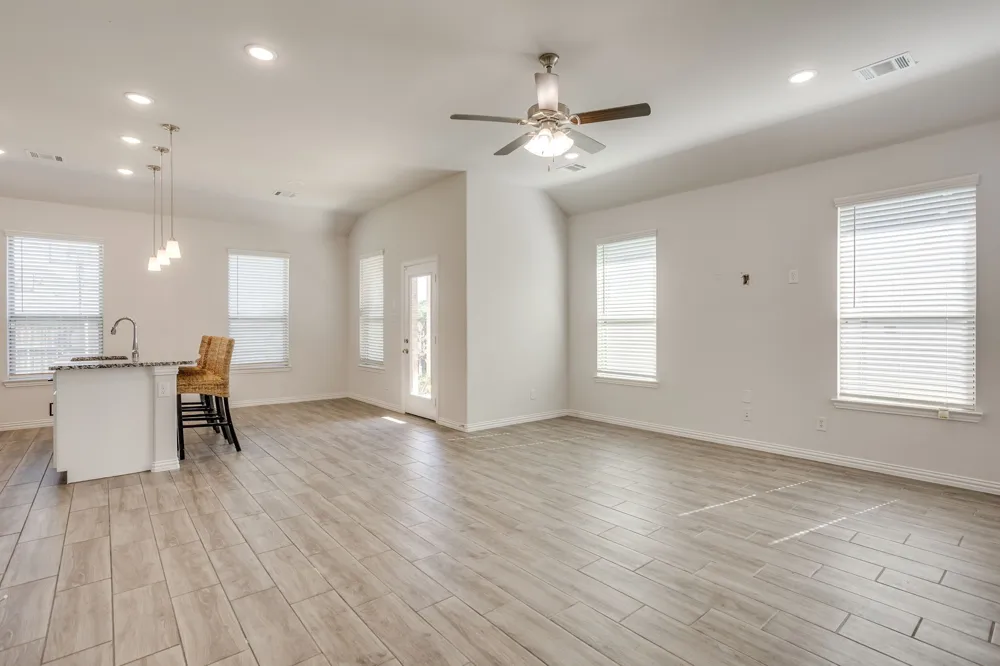 112 Everest Court Burleson, TX 76028