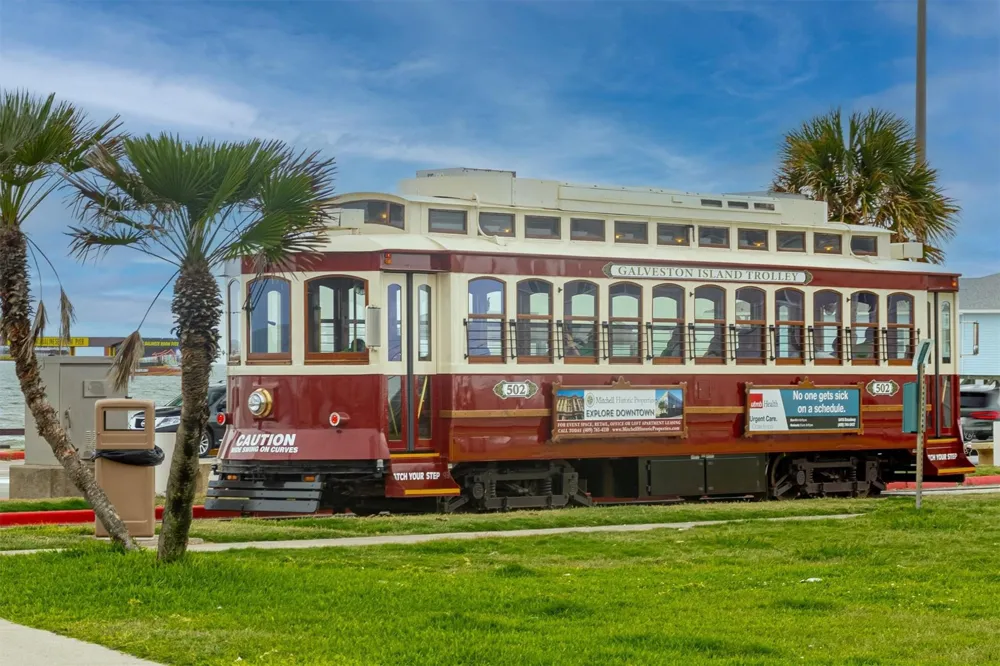 54 Grand Beach Boulevard Galveston, TX 77550