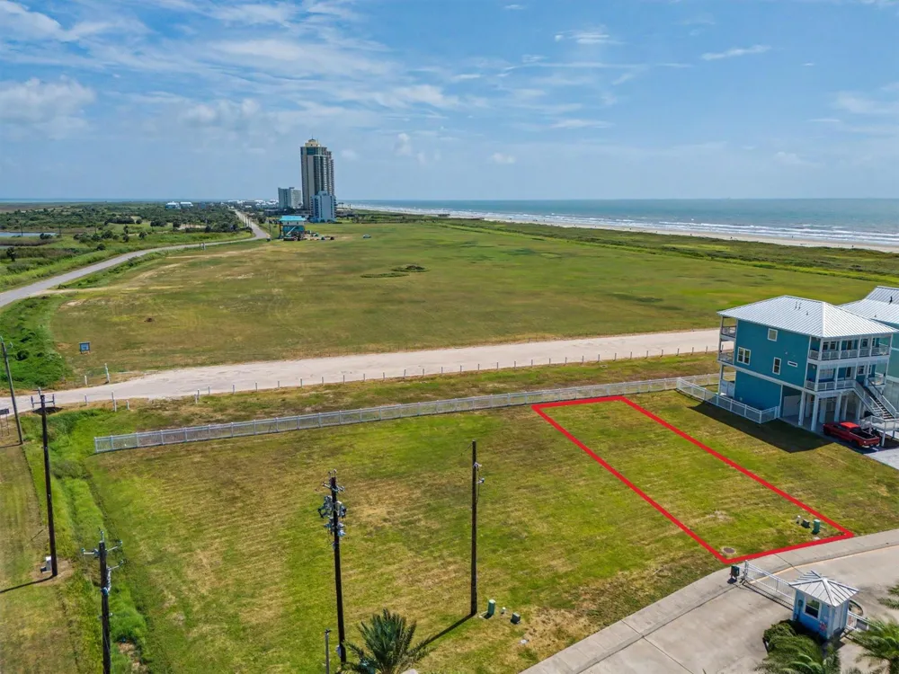 54 Grand Beach Boulevard Galveston, TX 77550