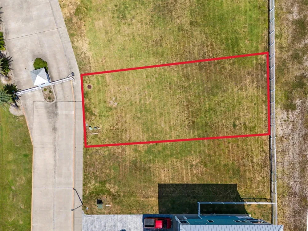 54 Grand Beach Boulevard Galveston, TX 77550