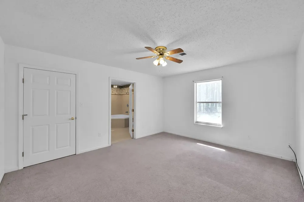 121 Magnolia Boulevard New Caney, TX 77357