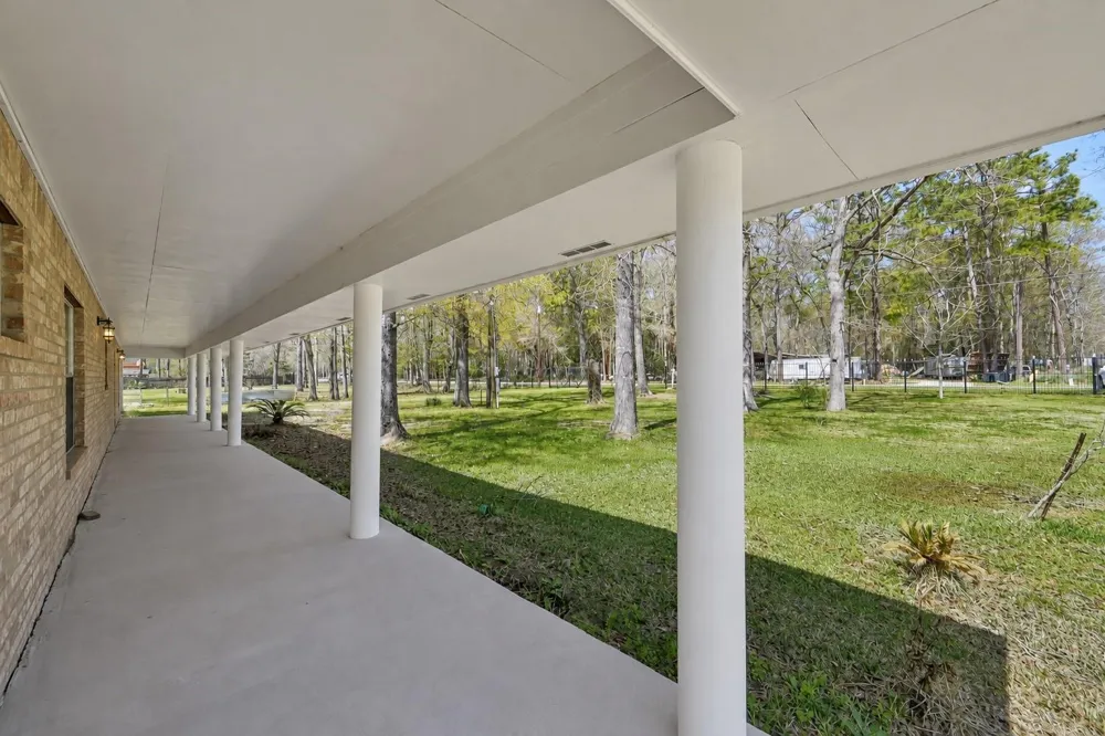 121 Magnolia Boulevard New Caney, TX 77357