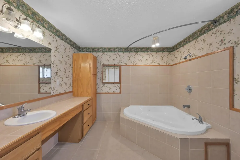 121 Magnolia Boulevard New Caney, TX 77357
