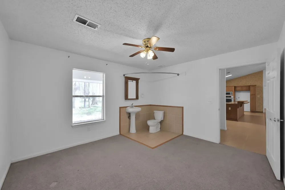 121 Magnolia Boulevard New Caney, TX 77357