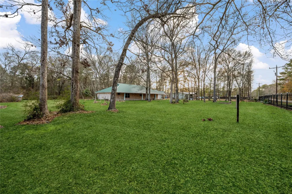 121 Magnolia Boulevard New Caney, TX 77357