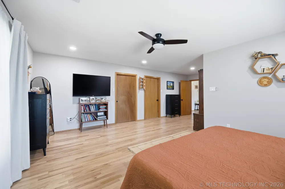 17156 S 4102 ROAD Claremore, OK 74017