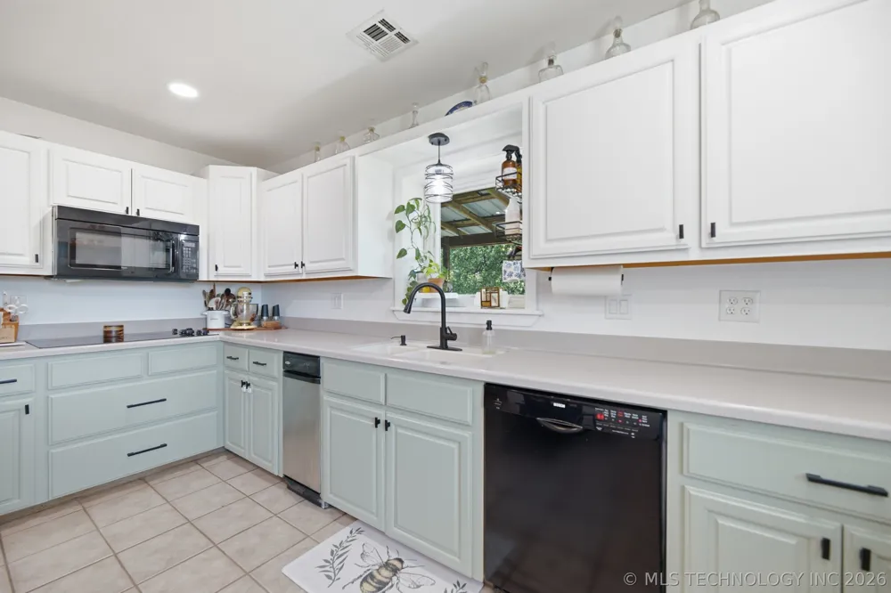 17156 S 4102 ROAD Claremore, OK 74017