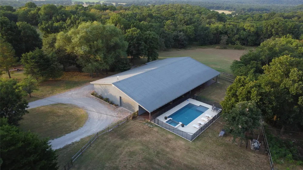 17156 S 4102 ROAD Claremore, OK 74017