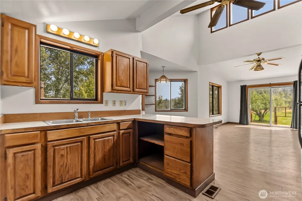 905 Schulz Lane Twisp, WA 98856